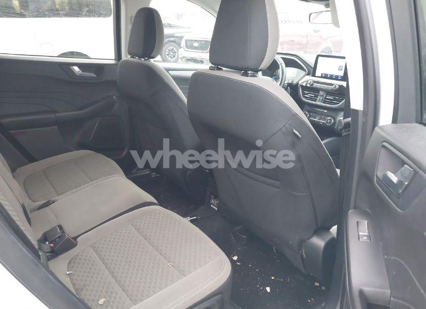 Photo 8 of 2021 Ford Escape SE (VIN 1FMCU9G67MUA29912)