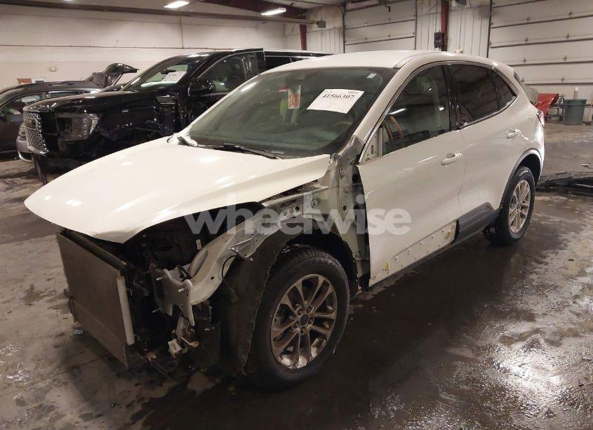 Photo 18 of 2022 Ford Escape SE (VIN 1FMCU9G67NUA61017)