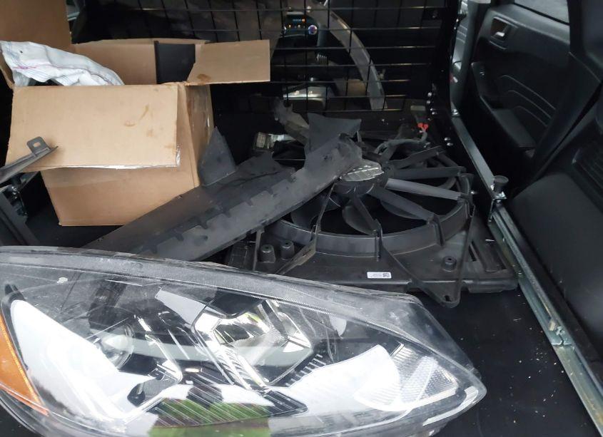 Photo 12 of 2022 Ford Escape SE (VIN 1FMCU9G67NUB31258)