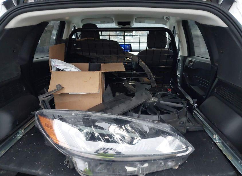 Photo 18 of 2022 Ford Escape SE (VIN 1FMCU9G67NUB31258)