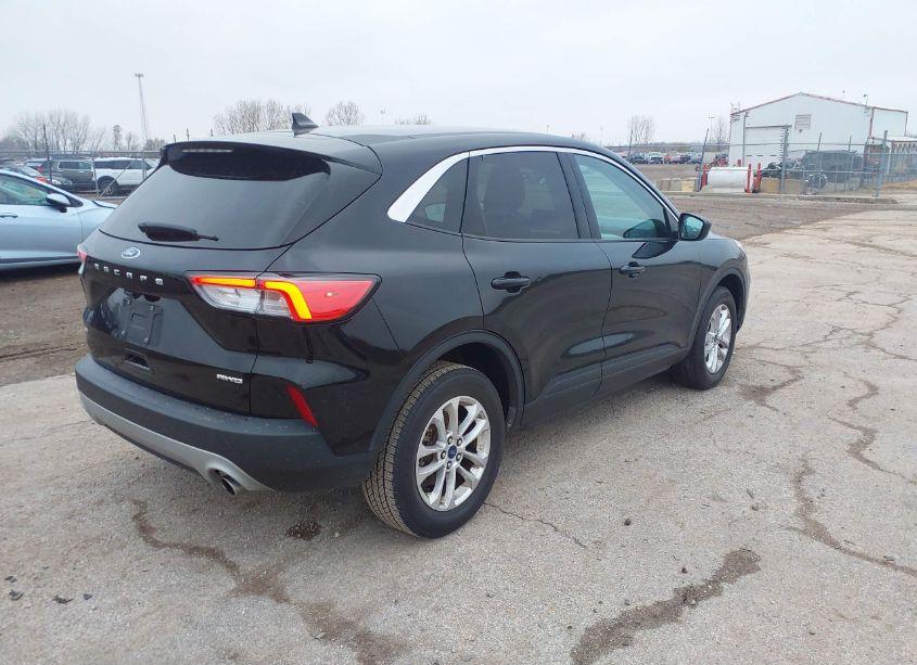 Photo 4 of 2022 Ford Escape SE (VIN 1FMCU9G67NUB33379)