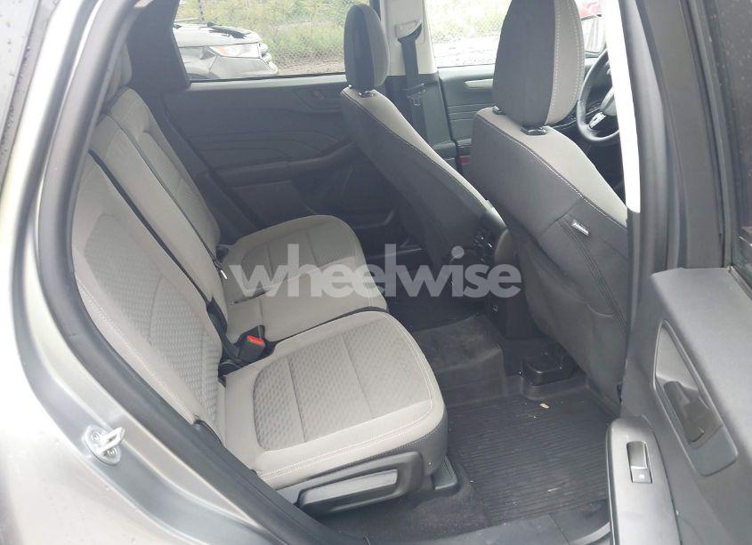 Photo 8 of 2022 Ford Escape SE (VIN 1FMCU9G67NUB41403)