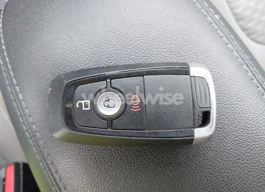 Photo 11 of 2020 Ford Escape SE (VIN 1FMCU9G68LUA38066)