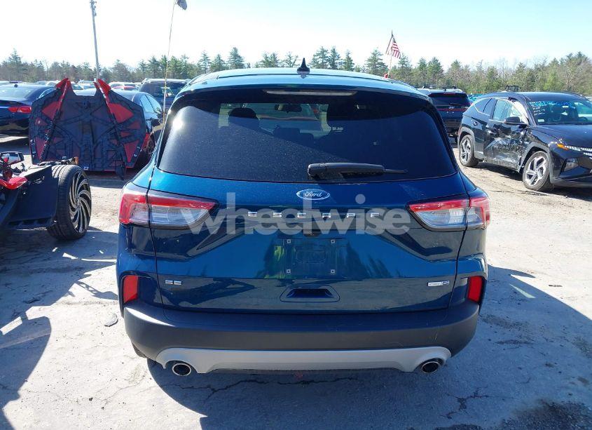 Photo 17 of 2020 Ford Escape SE (VIN 1FMCU9G68LUA88952)