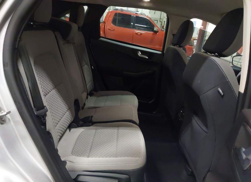 Photo 8 of 2020 Ford Escape SE (VIN 1FMCU9G68LUB70728)