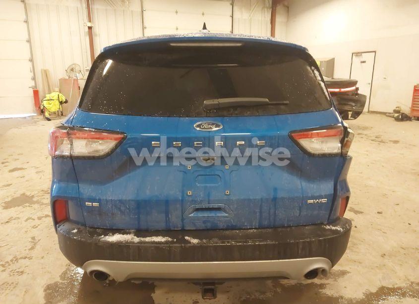 Photo 16 of 2020 Ford Escape SE (VIN 1FMCU9G68LUC70537)