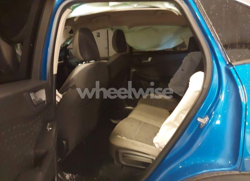Photo 8 of 2020 Ford Escape SE (VIN 1FMCU9G68LUC70537)