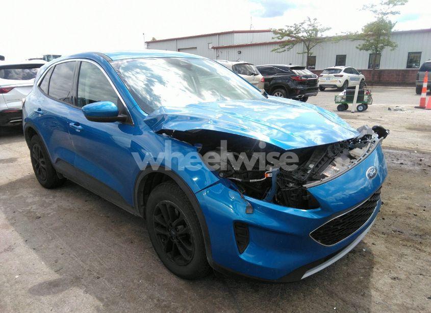 2021 Ford Escape SE (VIN 1FMCU9G68MUA22841) main photo