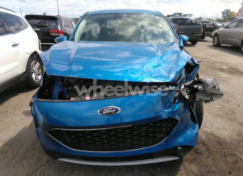 Photo 13 of 2021 Ford Escape SE (VIN 1FMCU9G68MUA22841)