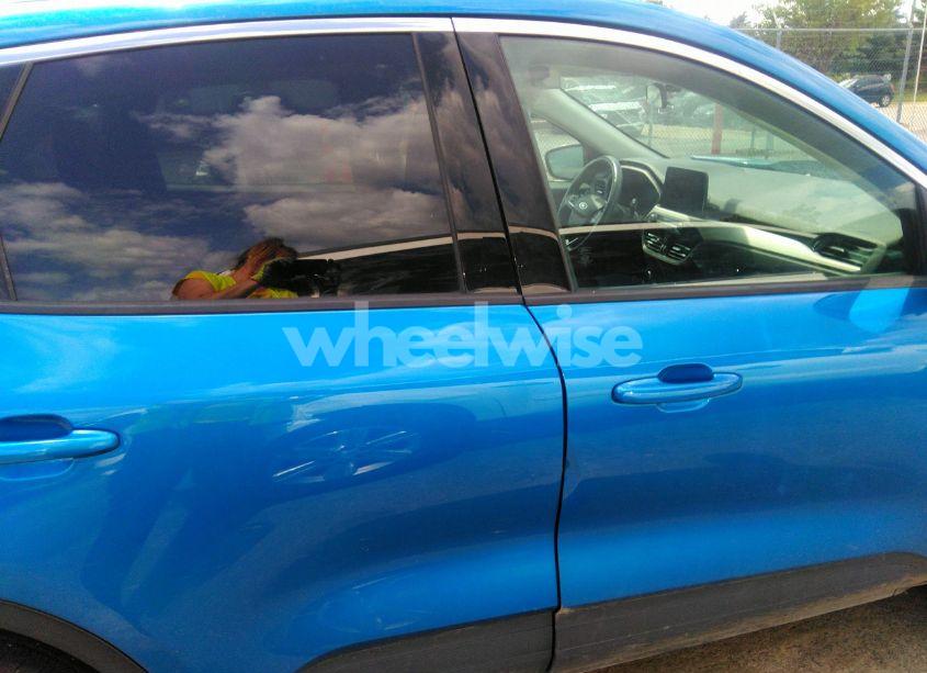 Photo 14 of 2021 Ford Escape SE (VIN 1FMCU9G68MUA22841)