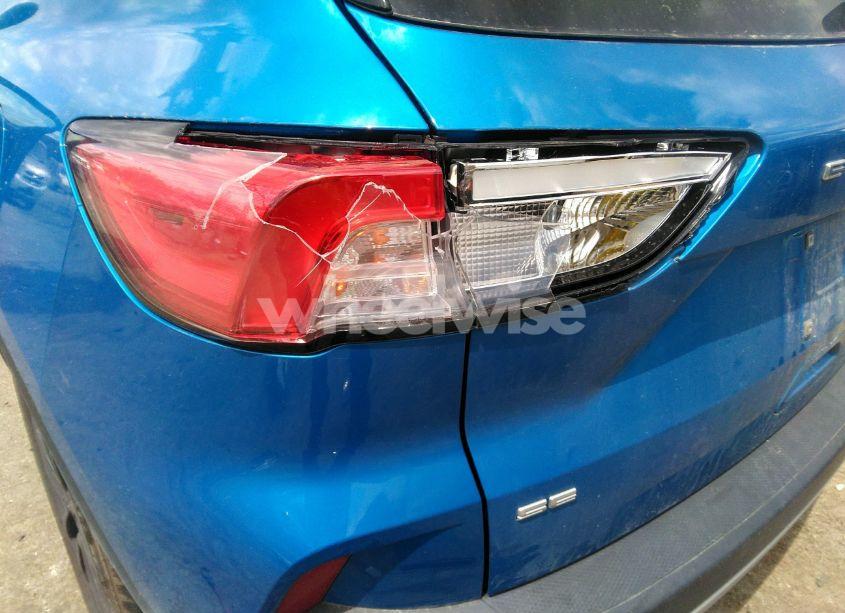 Photo 18 of 2021 Ford Escape SE (VIN 1FMCU9G68MUA22841)