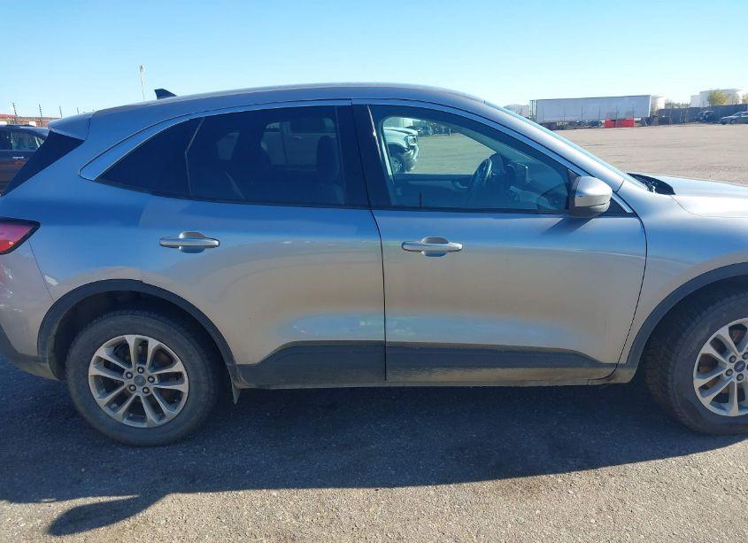 Photo 13 of 2021 Ford Escape SE (VIN 1FMCU9G68MUA91285)