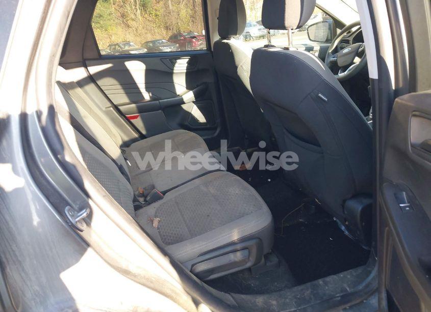 Photo 8 of 2022 Ford Escape SE (VIN 1FMCU9G68NUA34831)