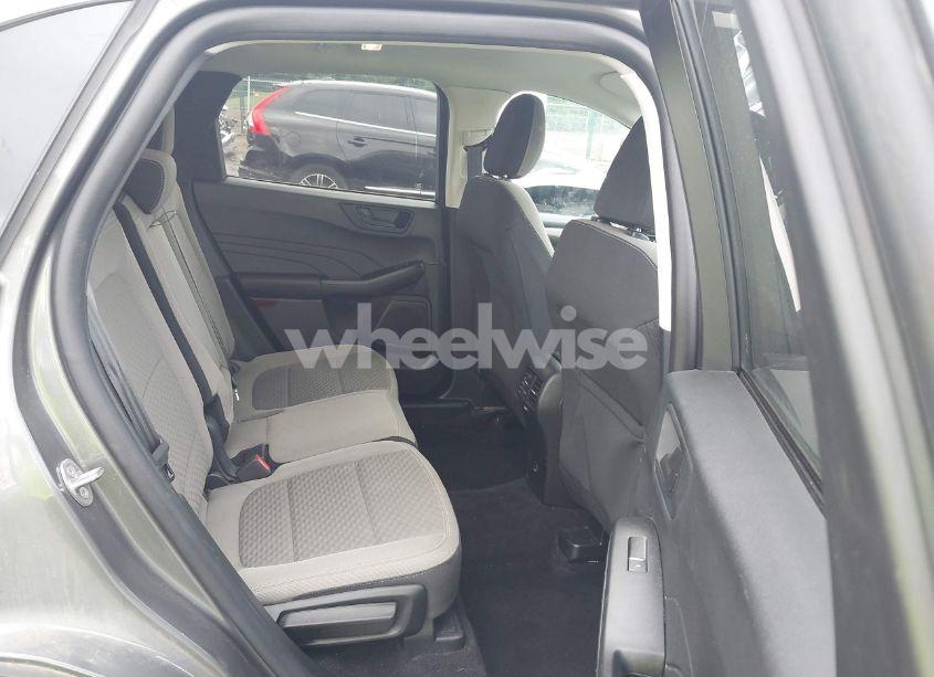 Photo 8 of 2022 Ford Escape SE (VIN 1FMCU9G68NUA41715)