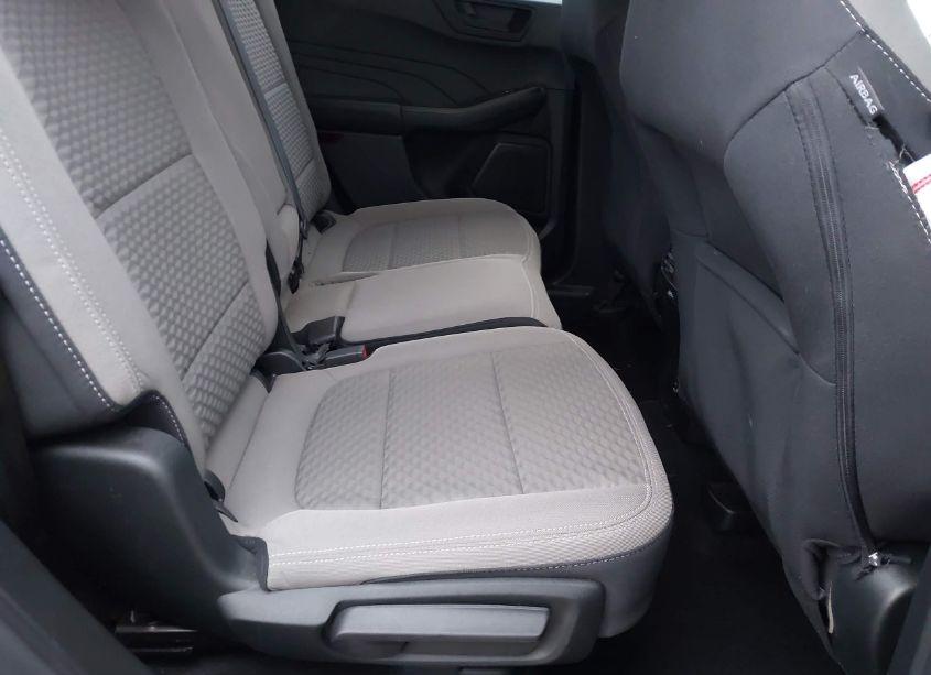 Photo 8 of 2022 Ford Escape SE (VIN 1FMCU9G68NUA95645)