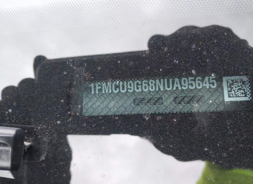 Photo 9 of 2022 Ford Escape SE (VIN 1FMCU9G68NUA95645)