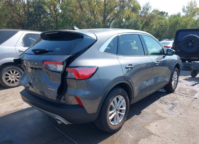 Photo 4 of 2022 Ford Escape SE (VIN 1FMCU9G68NUB50756)