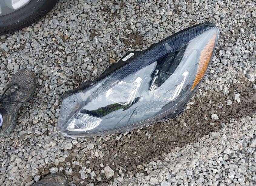 Photo 12 of 2022 Ford Escape SE (VIN 1FMCU9G68NUB99651)