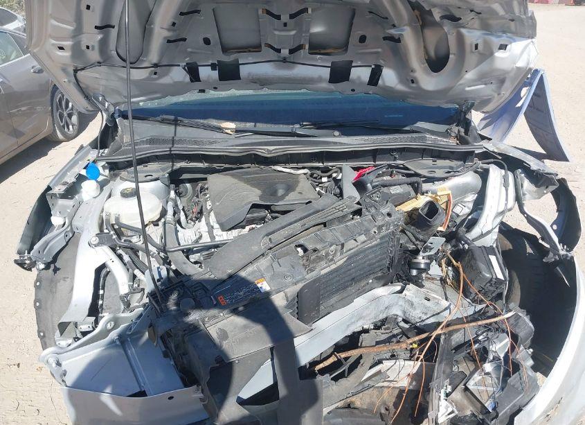 Photo 10 of 2020 Ford Escape SE (VIN 1FMCU9G69LUA29814)