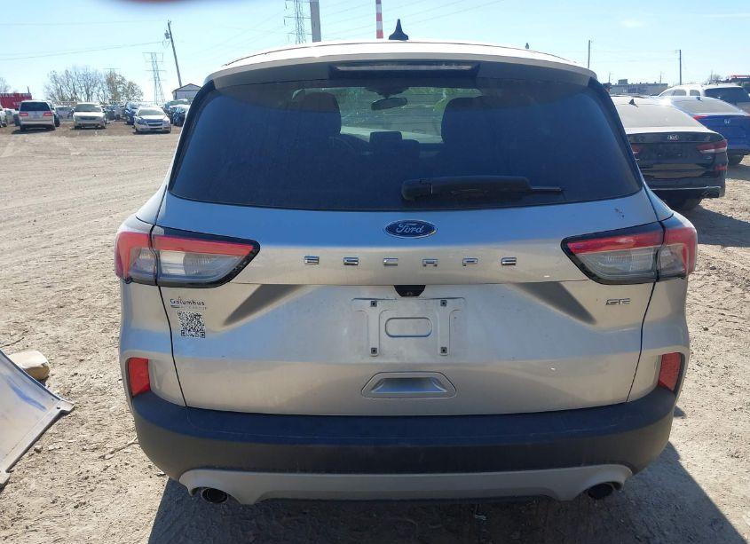 Photo 17 of 2020 Ford Escape SE (VIN 1FMCU9G69LUA29814)