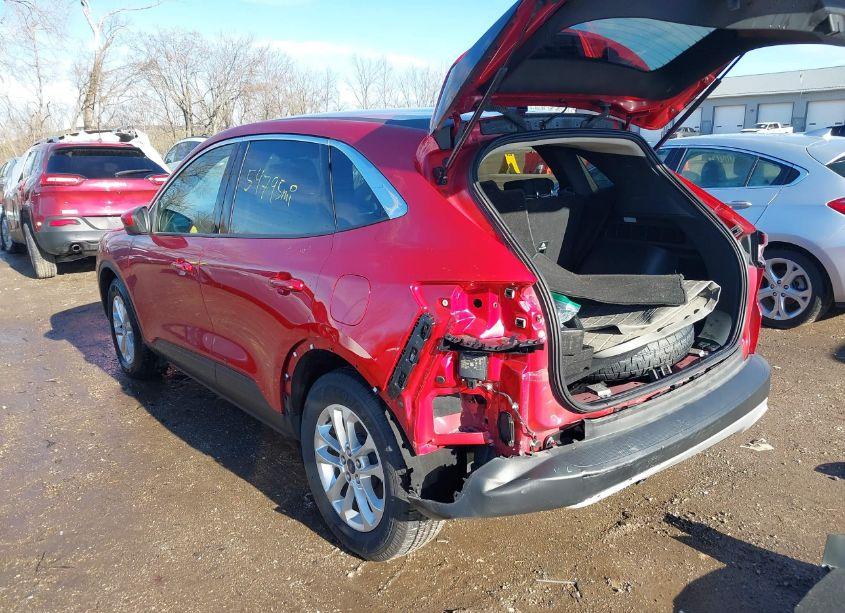 Photo 3 of 2020 Ford Escape SE (VIN 1FMCU9G69LUA51215)