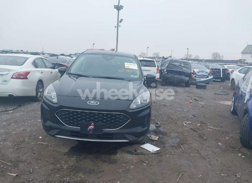 Photo 12 of 2020 Ford Escape SE (VIN 1FMCU9G69LUB27886)