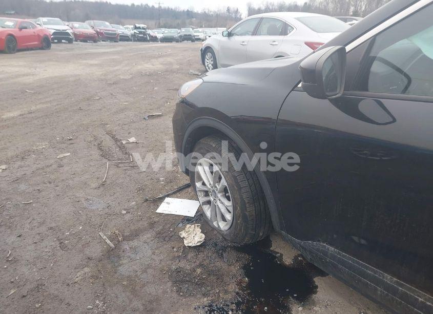 Photo 6 of 2020 Ford Escape SE (VIN 1FMCU9G69LUB27886)