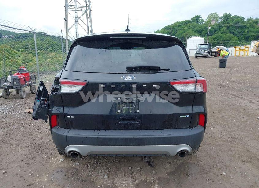 Photo 17 of 2020 Ford Escape SE (VIN 1FMCU9G69LUB29301)