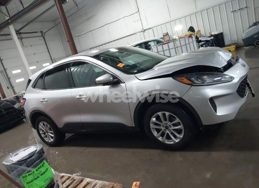 Photo 12 of 2020 Ford Escape SE (VIN 1FMCU9G69LUB67630)