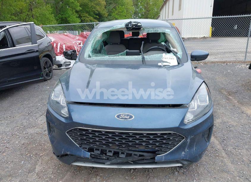 Photo 6 of 2020 Ford Escape SE (VIN 1FMCU9G69LUC37966)