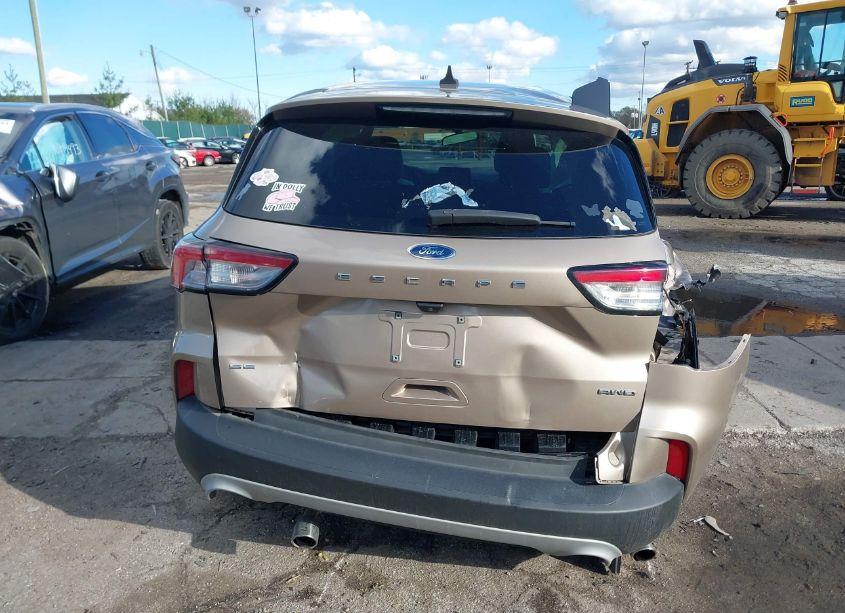 Photo 16 of 2020 Ford Escape SE (VIN 1FMCU9G69LUC54413)