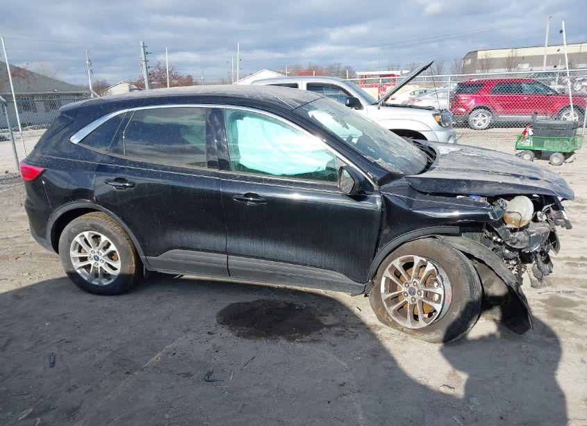 Photo 12 of 2020 Ford Escape SE (VIN 1FMCU9G69LUC73902)