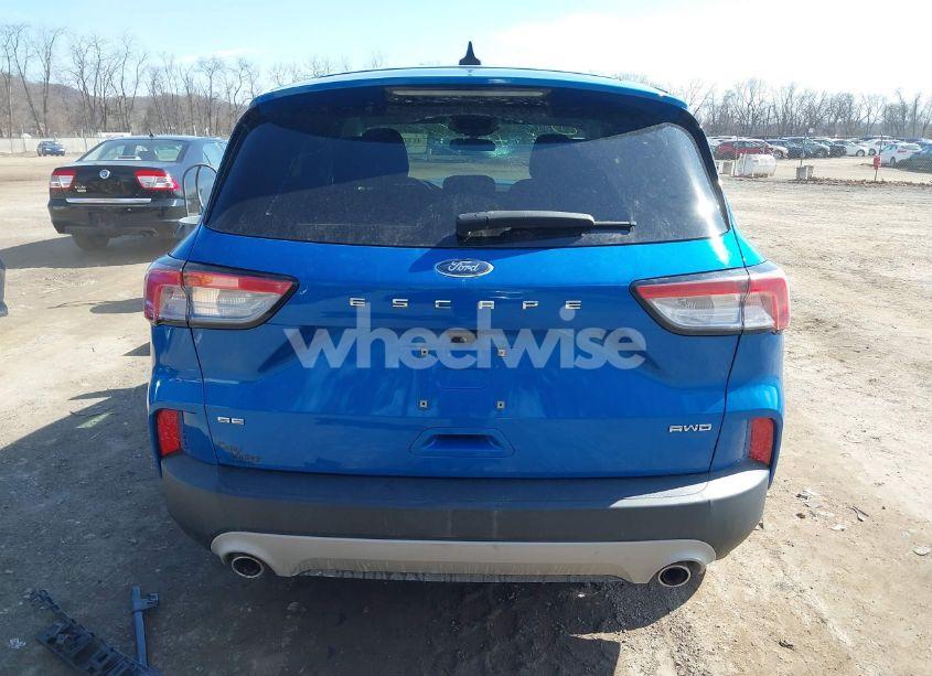 Photo 17 of 2021 Ford Escape SE (VIN 1FMCU9G69MUA05952)