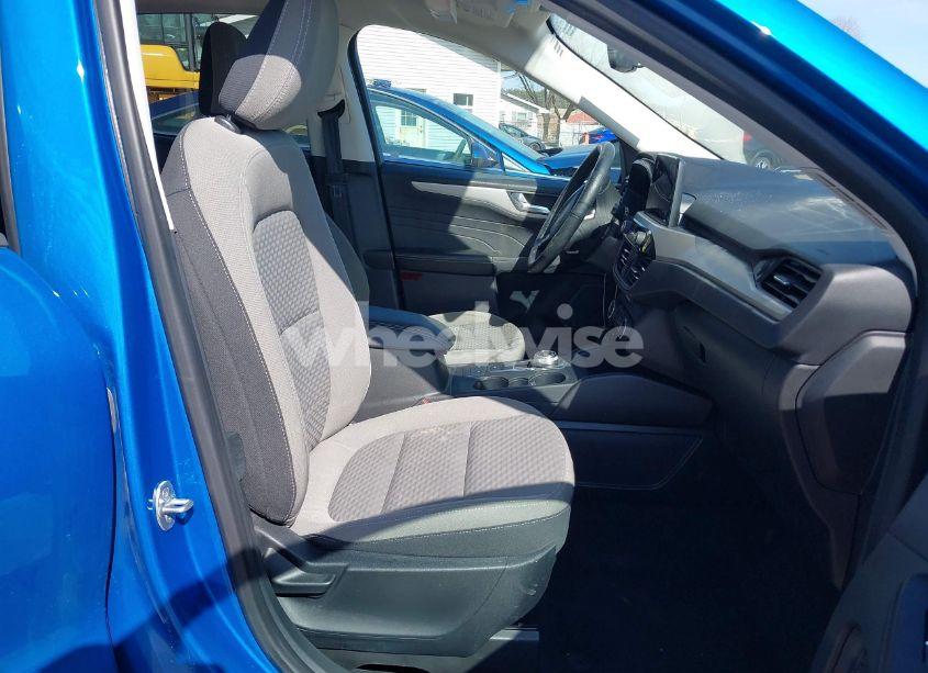 Photo 5 of 2021 Ford Escape SE (VIN 1FMCU9G69MUA05952)