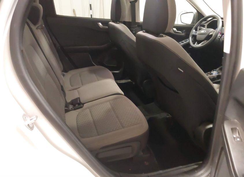 Photo 8 of 2021 Ford Escape SE (VIN 1FMCU9G69MUA20757)