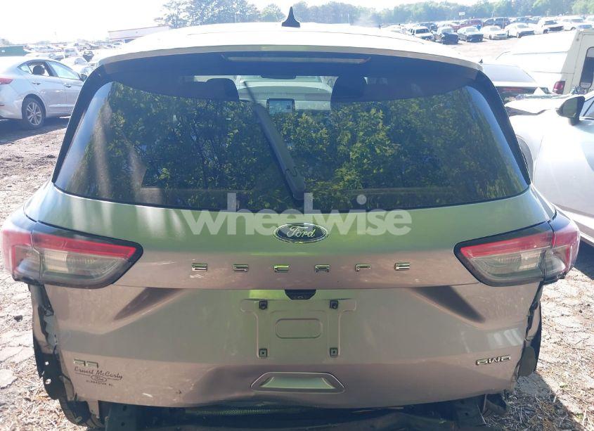 Photo 16 of 2021 Ford Escape SE (VIN 1FMCU9G69MUA37963)