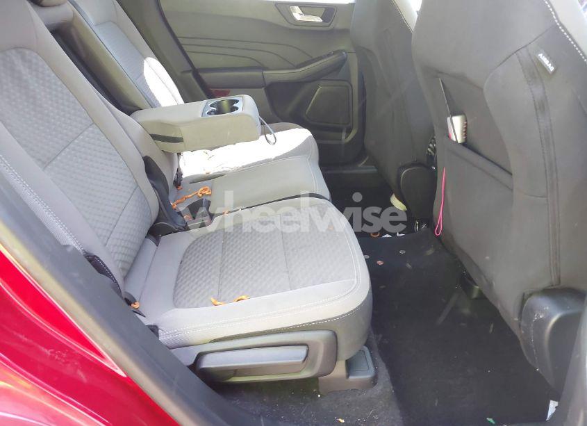 Photo 8 of 2021 Ford Escape SE (VIN 1FMCU9G69MUB30059)