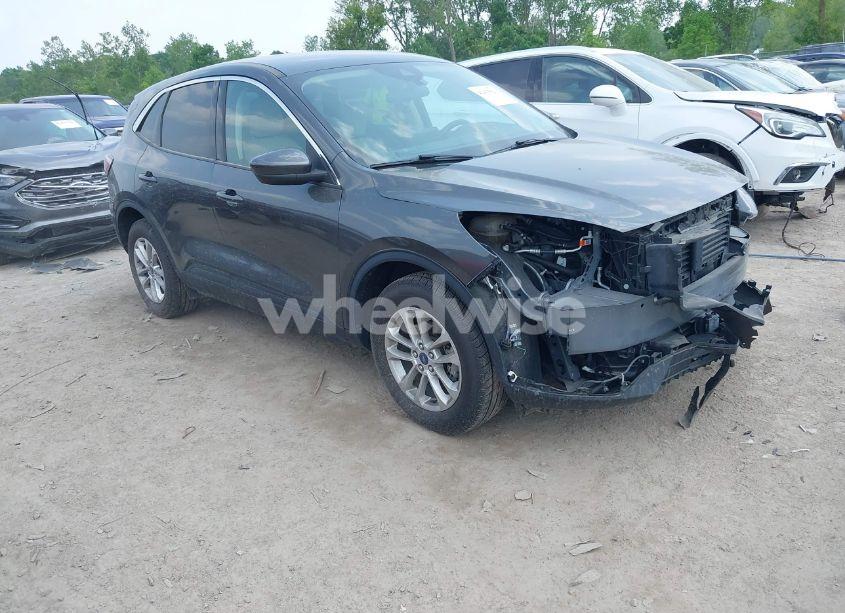 2020 Ford Escape SE (VIN 1FMCU9G6XLUC23154) main photo