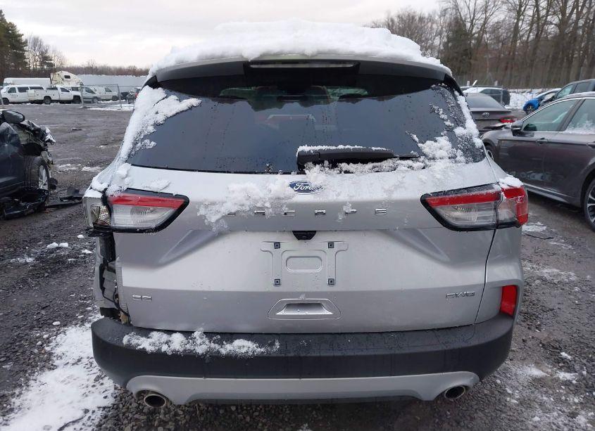 Photo 16 of 2020 Ford Escape SE (VIN 1FMCU9G6XLUC70541)