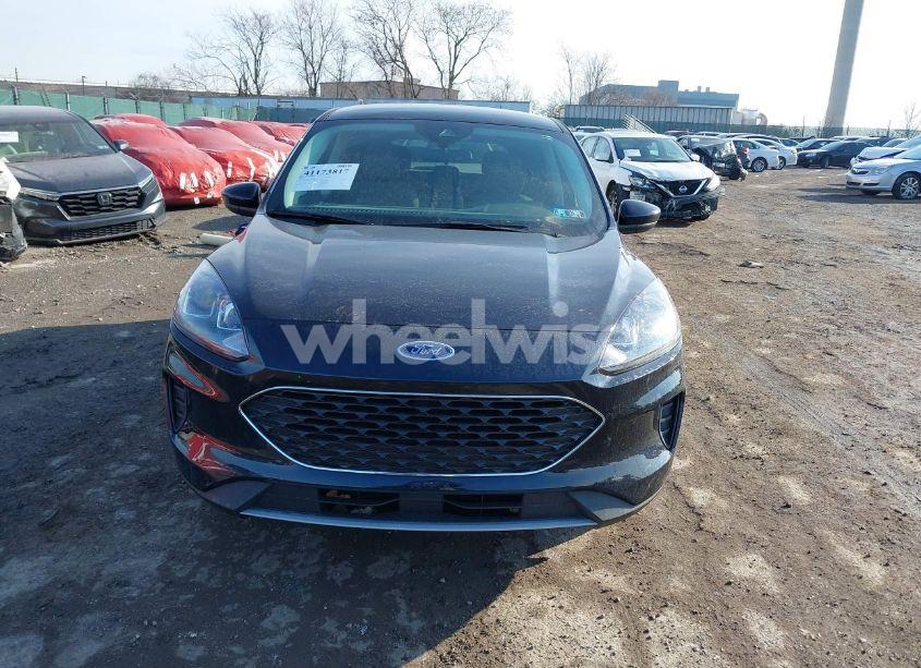Photo 12 of 2021 Ford Escape SE (VIN 1FMCU9G6XMUA98593)