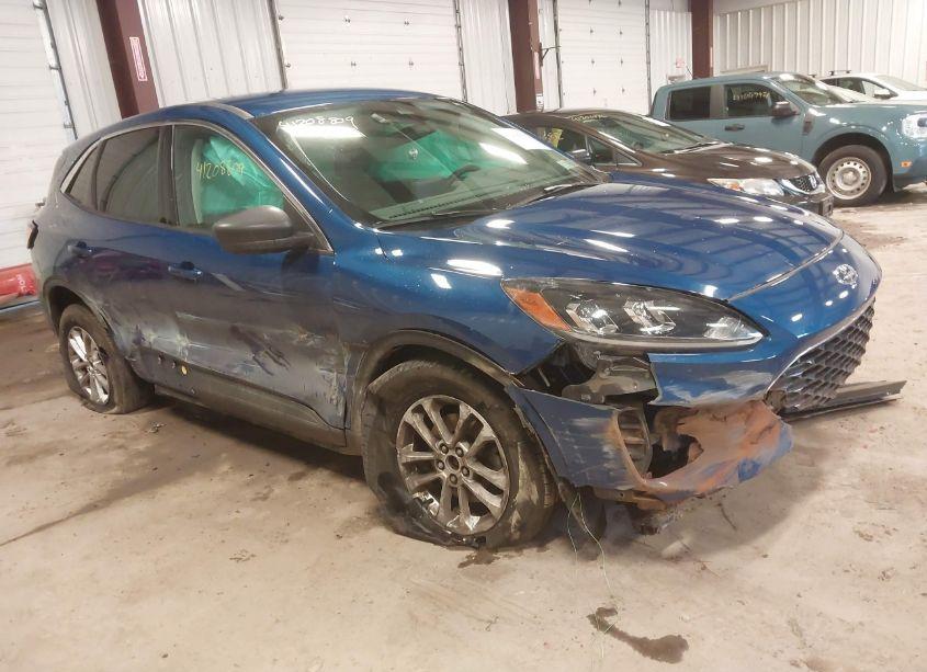 2022 Ford Escape SE (VIN 1FMCU9G6XNUA20896) main photo