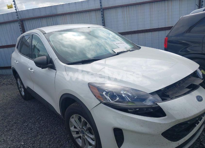 Photo 13 of 2022 Ford Escape SE (VIN 1FMCU9G6XNUA60654)