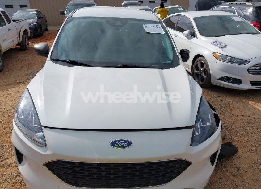 Photo 11 of 2022 Ford Escape SE (VIN 1FMCU9G6XNUA60900)