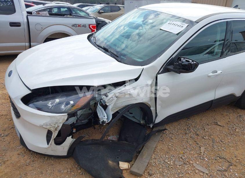 Photo 6 of 2022 Ford Escape SE (VIN 1FMCU9G6XNUA60900)