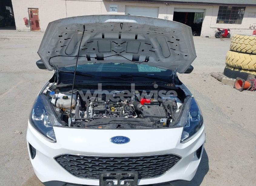 Photo 10 of 2022 Ford Escape SE (VIN 1FMCU9G6XNUA64834)