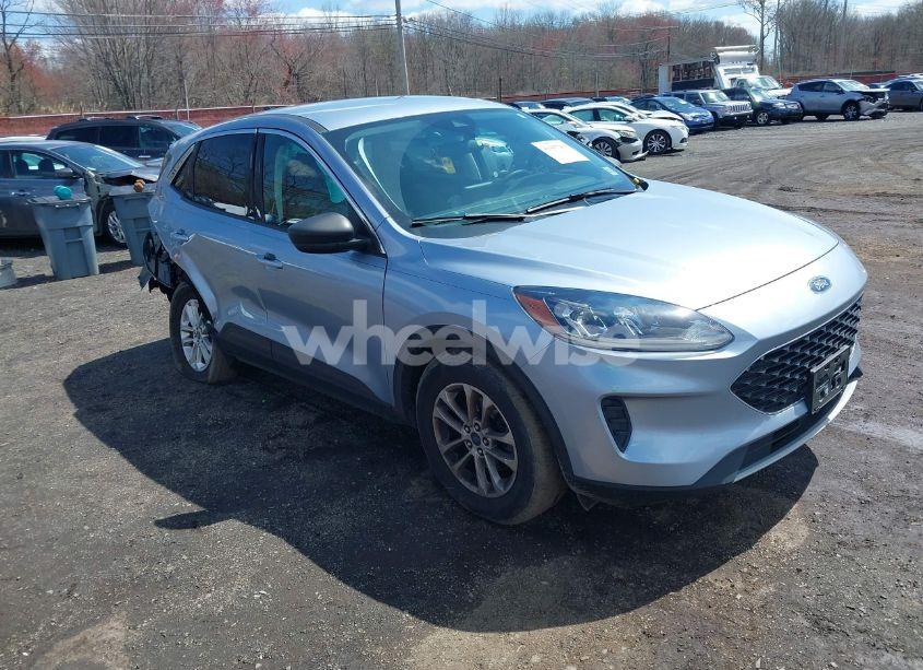 2022 Ford Escape SE (VIN 1FMCU9G6XNUB66750) main photo