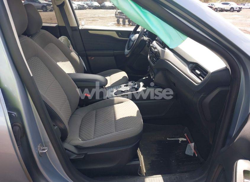 Photo 5 of 2022 Ford Escape SE (VIN 1FMCU9G6XNUB66750)