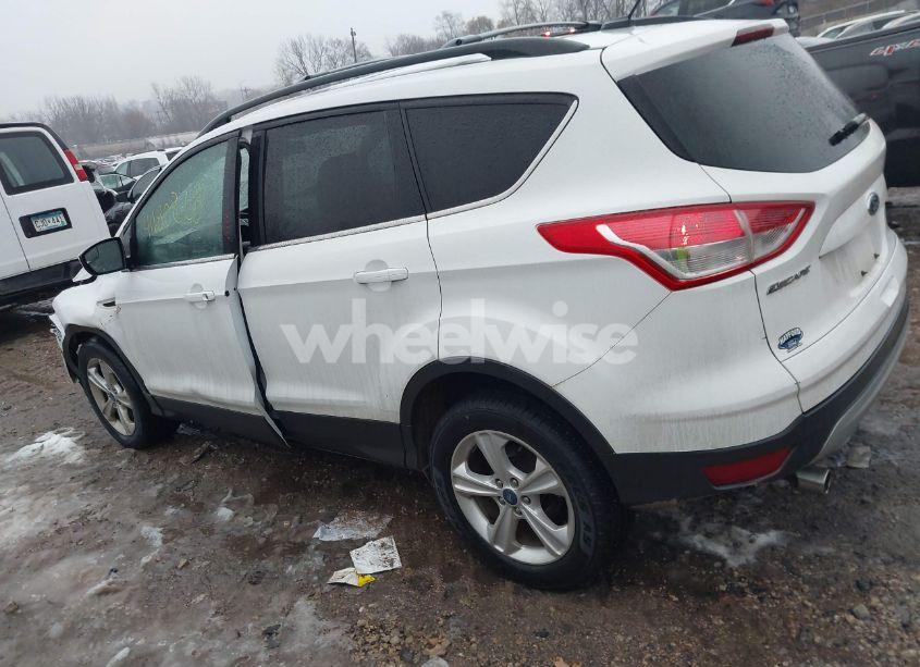 Photo 3 of 2013 Ford Escape SE (VIN 1FMCU9G90DUA30331)