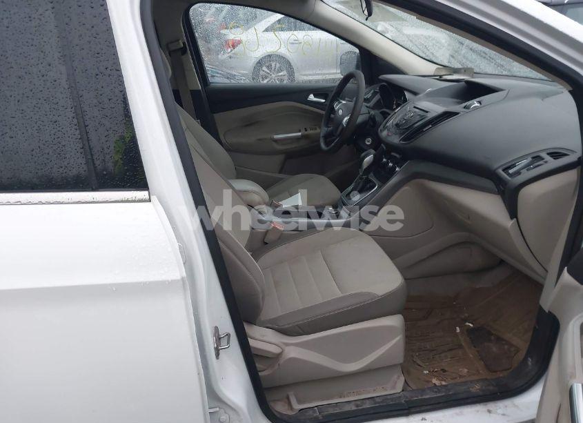 Photo 5 of 2013 Ford Escape SE (VIN 1FMCU9G90DUA30331)