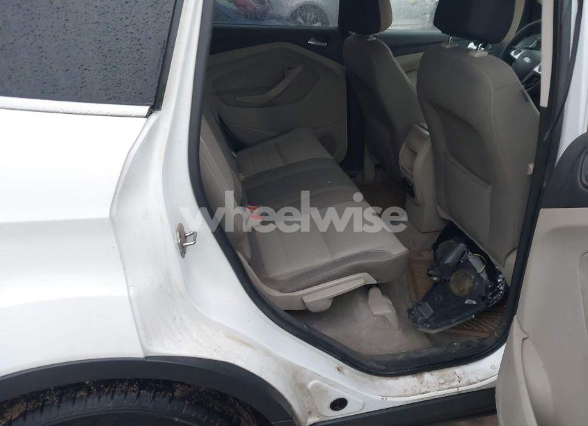 Photo 8 of 2013 Ford Escape SE (VIN 1FMCU9G90DUA30331)